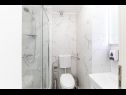 Apartmány Bozo - 100m to the sea: A1(4), A2(4), A3(4), A4(4), A5(4) Okrug Donji - Ostrov Čiovo  - Apartmán - A3(4): koupelna s WC