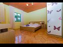Apartmány Vinko - 80 m from beach: A1(4+2), A2(4+2) Okrug Gornji - Ostrov Čiovo  - Apartmán - A1(4+2): ložnice