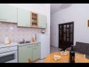Apartmány Ivica - garden terrace A1(2), A2(2+2) Slatine - Ostrov Čiovo  - Apartmán - A1(2): kuchyně a jídelna