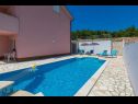 Apartmány Dragica - modern & close to the sea: A2 Black & White(6) Klenovica - Riviera Crikvenica  - bazén