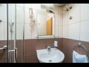 Apartmány Pavo - comfortable with parking space: A1(2+3), SA2(2+1), A3(2+2), SA4(2+1), A6(2+3) Cavtat - Riviera Dubrovnik  - Studio apartmán - SA2(2+1): koupelna s WC