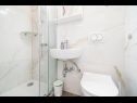 Apartmány a pokoje Bari - 10 km from airport: A1(2), A2(2), R2(2), R3(2), R4(2) Kupari - Riviera Dubrovnik  - Apartmán - A1(2): koupelna s WC
