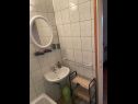 Apartmány Ivan - 60m from the sea: A1 (4+1), A2 (3+1), A3 (3+1) Ivan Dolac - Ostrov Hvar  - Apartmán - A3 (3+1): koupelna s WC
