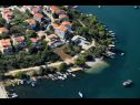 Apartmány Mondina - sea view and garden: A1(4), A2(3+1), SA3(2) Banjole - Istrie  - pláž