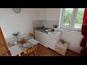 Apartmány Kamena A3(2+1) Klimno - Ostrov Krk  - Apartmán - A3(2+1): kuchyně a jídelna