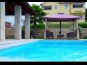 Prázdninový dům/vila Berna 2 - pool house: H(6+1) Malinska - Ostrov Krk  - Chorvatsko  - bazén