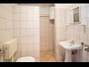Apartmány Polo A1 (4+2) Vrbnik - Ostrov Krk  - Apartmán - A1 (4+2): koupelna s WC