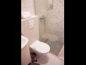 Apartmány Ante - seaview A1(5), SA2(3), SA3(2+1) Brela - Riviera Makarska  - Apartmán - A1(5): koupelna s WC