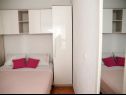 Apartmány Ivi - 100 m from pebble beach: A1(2+2), A2(2+2), A3(2+2), A4(4+4), A5(2+2) Drašnice - Riviera Makarska  - Apartmán - A5(2+2): ložnice
