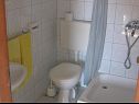 Apartmány Nik - 50 M from the sea : A1(2+1), A2(2) Gradac - Riviera Makarska  - Apartmán - A1(2+1): koupelna s WC