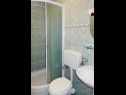 Apartmány Biljana - 150m from beach: A1(2+1), A2(2+2), A3(5), A4(2+2) Gradac - Riviera Makarska  - Apartmán - A3(5): koupelna s WC