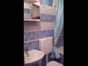 Apartmány Biljana - 150m from beach: A1(2+1), A2(2+2), A3(5), A4(2+2) Gradac - Riviera Makarska  - Apartmán - A2(2+2): koupelna s WC