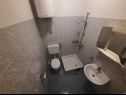Apartmány Željko - spacious and affordable A1(6+2), SA2(2), SA3(2), SA4(2+1) Makarska - Riviera Makarska  - Studio apartmán - SA3(2): koupelna s WC