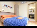 Apartmány Gianni - modern & great location: SA1(2), A2(2+2), A3(2+2) Makarska - Riviera Makarska  - Apartmán - A2(2+2): ložnice