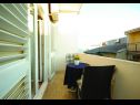 Apartmány a pokoje Ljuba - 130 meter from sea SA1(2), SA2(2+1), SA6(2+1), A4(2+1), R3(2+1), R7(2+1) Makarska - Riviera Makarska  - Studio apartmán - SA6(2+1): terasa