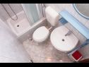 Apartmány Ruza - sea view: A1(4), A2(4), A4(3+2), SA5(2), SA6(2+1), SA7(2), A8(2+2) Makarska - Riviera Makarska  - Studio apartmán - SA7(2): koupelna s WC