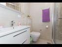 Apartmány Ruza - sea view: A1(4), A2(4), A4(3+2), SA5(2), SA6(2+1), SA7(2), A8(2+2) Makarska - Riviera Makarska  - Apartmán - A8(2+2): koupelna s WC