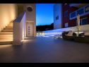 Apartmány Luxury - heated pool, sauna and gym: A1(2), A2(2), A3(4), A4(2), A5(4), A6(2) Makarska - Riviera Makarska  - společná terasa