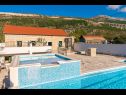 Prázdninový dům/vila Stipe - with pool : H(6+1) Rascane - Riviera Makarska  - Chorvatsko  - bazén