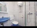 Apartmány Ines - central with free parking: A1(2+2), A2(2+2) Betina - Ostrov Murter  - Apartmán - A1(2+2): koupelna s WC