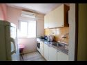 Apartmány Lile - comfortable 3 bedroom apartment: A1(6+2) Pisak - Riviera Omiš  - Apartmán - A1(6+2): kuchyně