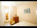 Apartmány Lile - comfortable 3 bedroom apartment: A1(6+2) Pisak - Riviera Omiš  - Apartmán - A1(6+2): ložnice