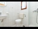 Apartmány Neva - 50m from the sea A1(2+1), A2(2+1), SA3(3) Sumpetar - Riviera Omiš  - Apartmán - A2(2+1): koupelna s WC