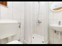 Apartmány Neva - 50m from the sea A1(2+1), A2(2+1), SA3(3) Sumpetar - Riviera Omiš  - Studio apartmán - SA3(3): koupelna s WC