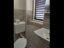 Apartmány Nives - great location: A1(6), A5(2), A6(2), A7(2), A2(4), A3(3), A4(3) Novalja - Ostrov Pag  - Apartmán - A2(4): koupelna s WC