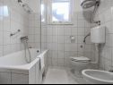 Apartmány Sugor - 70 m from sea : Plavi-SA2(2), A1(4), A3 Novi(2) Viganj - Poloostrov Peljesac  - Apartmán - A1(4): koupelna s WC