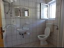 Apartmány Ren - 150 m from beach: A3(2+1) Kampor - Ostrov Rab  - Apartmán - A3(2+1): koupelna s WC