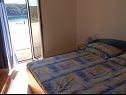 Apartmány Ren - 150 m from beach: A3(2+1) Kampor - Ostrov Rab  - Apartmán - A3(2+1): ložnice