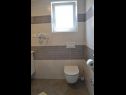 Apartmány Mario - 150m from sea: A1(2), A2(4), A3 deluxe(4), R(2) Supetarska Draga - Ostrov Rab  - Pokoj - R(2): koupelna s WC