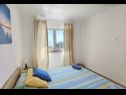 Apartmány Adria - seafront & seaview: A1 Adriana (2+1), A2 Enzo (2+1) Lukovo Šugarje - Riviera Senj  - Apartmán - A2 Enzo (2+1): ložnice