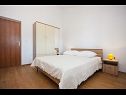 Apartmány Per - comfortable  family apartments A1(2+2), A2(4+1), A3(2+2) Grebaštica - Riviera Šibenik  - Apartmán - A3(2+2): ložnice