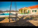 Prázdninový dům/vila Villa Karaga - with private pool: H(8+1) Ljubotić - Riviera Šibenik  - Chorvatsko  - dvůr