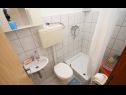 Apartmány Amalija - 50m close to the sea: A2(2), A3 posebni(2), A4(4) Rogoznica - Riviera Šibenik  - Apartmán - A2(2): koupelna s WC