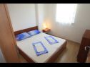 Apartmány Deep Blue A1 PR(6+1), A2 KAT(6+1), A3(4+1) Srima - Riviera Šibenik  - Apartmán - A1 PR(6+1): ložnice