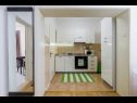 Apartmány Jurica - 100 m from sea: A1(4+2), SA2(2), A3(2+2) Kaštel Novi - Riviera Split  - Apartmán - A3(2+2): kuchyně