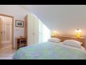Apartmány Vini- beautiful garden and terrase A4(4+2) Podstrana - Riviera Split  - Apartmán - A4(4+2): ložnice