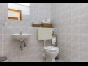 Apartmány Jurmar - with terrace : A1(4+2)  Split - Riviera Split  - Apartmán - A1(4+2) : koupelna s WC