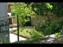 Apartmány Brane - great location & garden terrace: A1(6+1) Split - Riviera Split  - dvůr