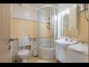 Apartmány Neda - charming and comfy : A1(3) Split - Riviera Split  - Apartmán - A1(3): koupelna s WC