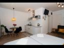 Apartmány Edvard - garden terrace : SA1- zeleni (2), SA2- plavi (2) Split - Riviera Split  - Studio apartmán - SA1- zeleni (2): interiér
