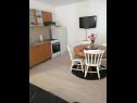 Apartmány Anka- comfortable and affordable A2(3+2), A1(6) Marina - Riviera Trogir  - Apartmán - A1(6): kuchyně a jídelna