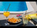 Apartmány Lux 1 - heated pool: A1(4), A4(4) Marina - Riviera Trogir  - bazén