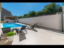Apartmány Lux 2 - heated pool: A2(4+2), A3(4+2) Marina - Riviera Trogir  - bazén