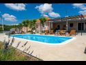 Prázdninový dům/vila Pax - with pool: H(4+2) Marina - Riviera Trogir  - Chorvatsko  - dům