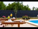 Prázdninový dům/vila Pax - with pool: H(4+2) Marina - Riviera Trogir  - Chorvatsko  - detail