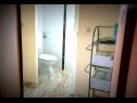 Apartmány Kajo - free parking and BBQ: A1(4+2) Poljica (Marina) - Riviera Trogir  - Apartmán - A1(4+2): koupelna s WC